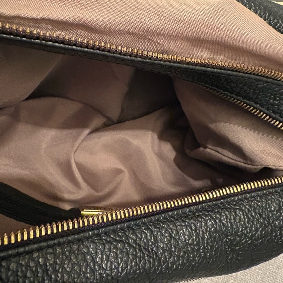 Beautiful and clean Valentina convertible leather bag. - Picture 7 of 9